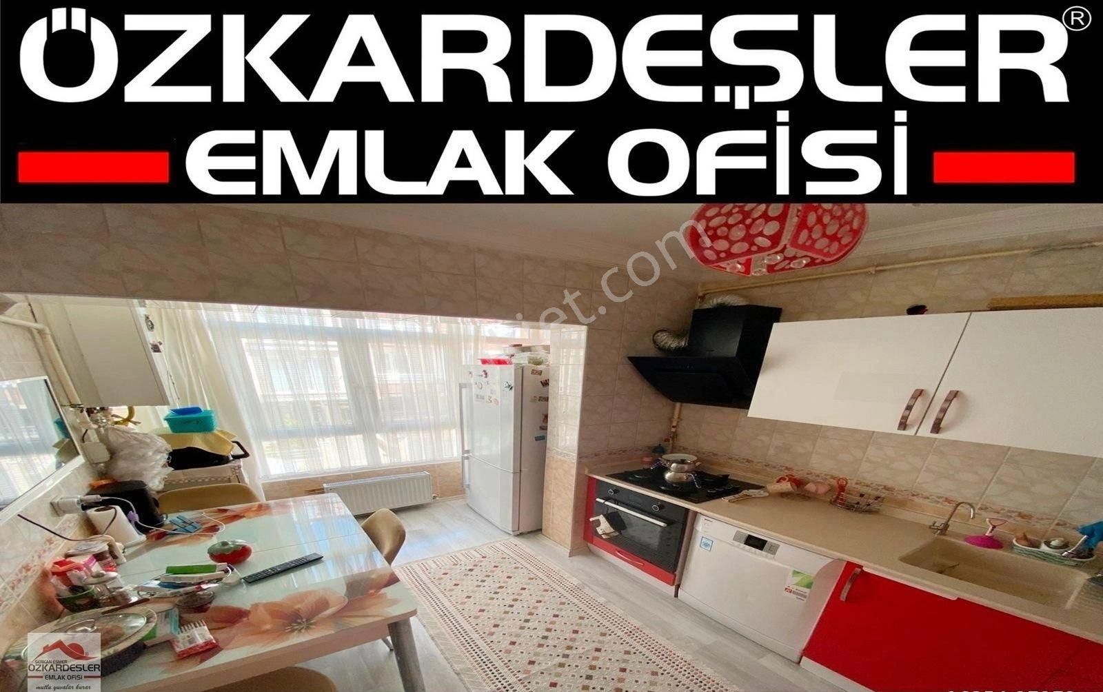 Özkardeşler'den *dutluk Metro Mevki Arakat Lüx Yapılı Geniş 3+1*