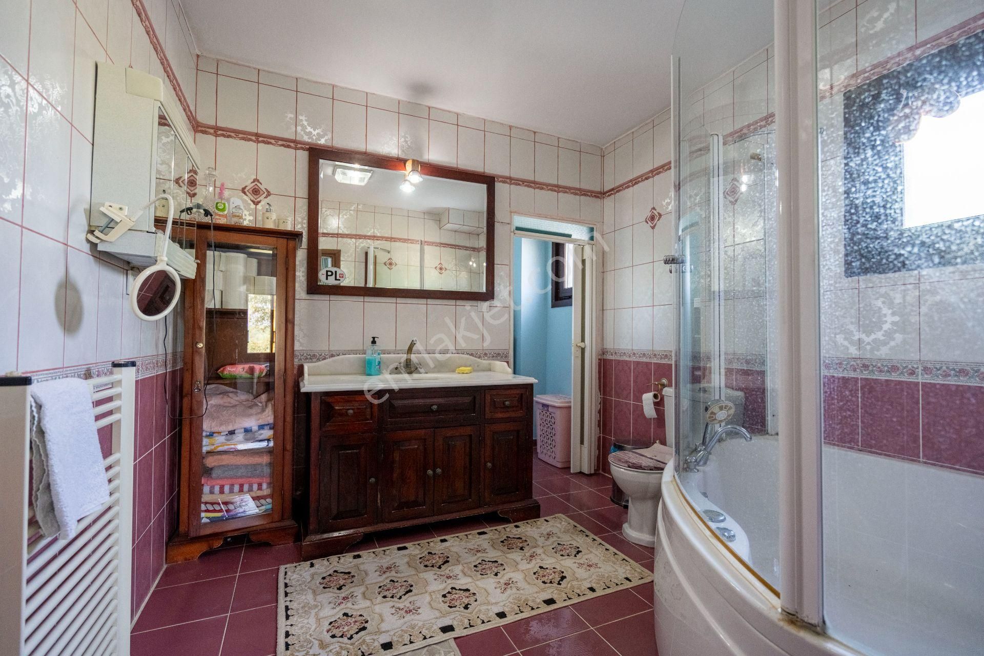 Polonezköy'de Havuzlu Villa Ve Pansiyon Binalarıyla Müthiş Arsa - Görsel 25