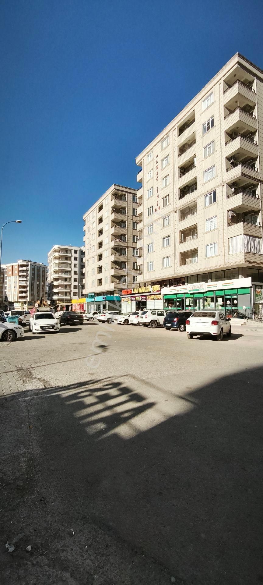 Karşıyaka Da Kiralık Daire 3+1