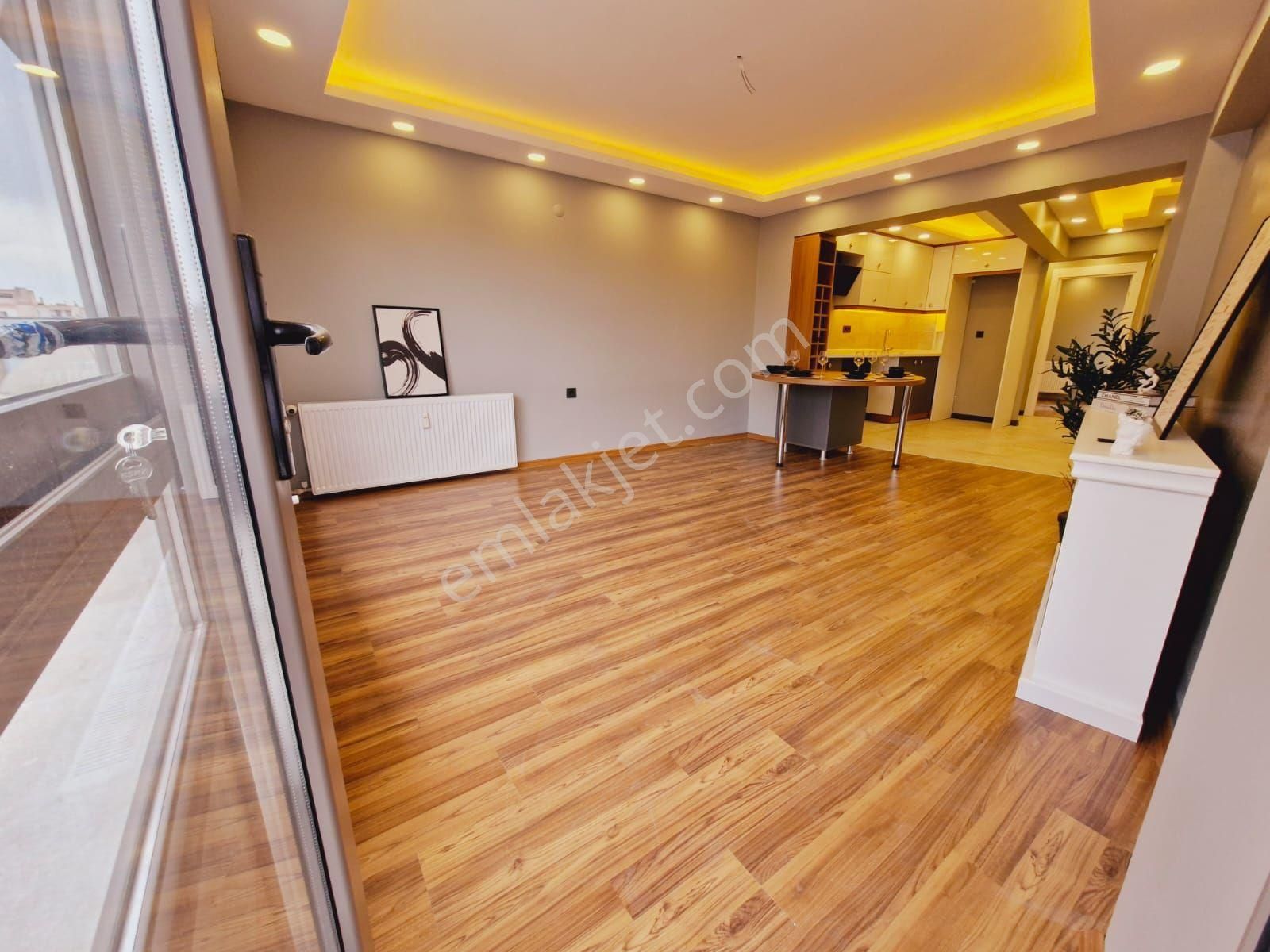 Hatay İnönü Cadde Üzeri 3+1 Doğalgazlı Arakat Asansörlü Satılık Daire