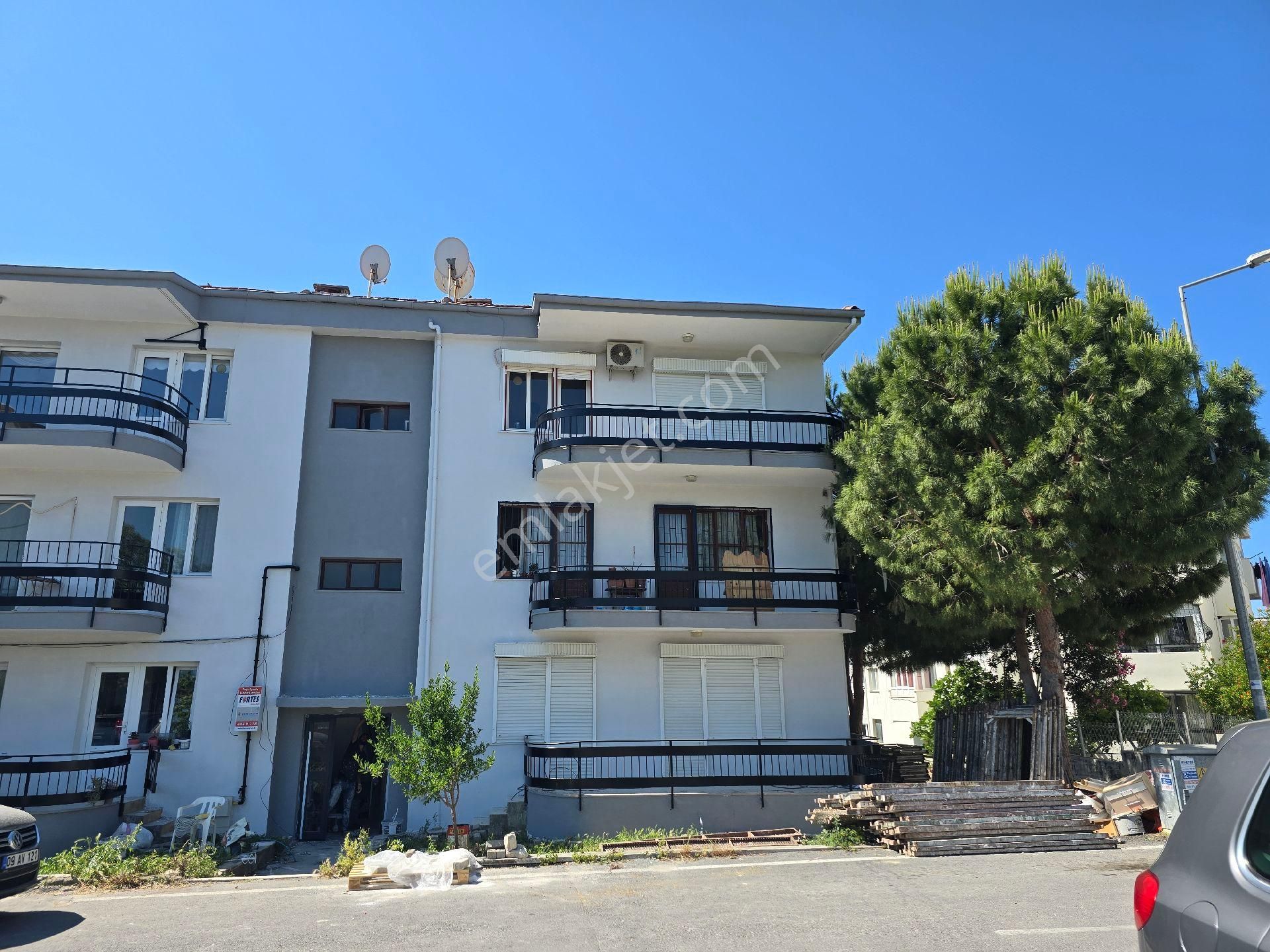 Kuşadası Türkmen De Kiralık Daire 3+1 Yenı Tadılatlı Doğalgazlı