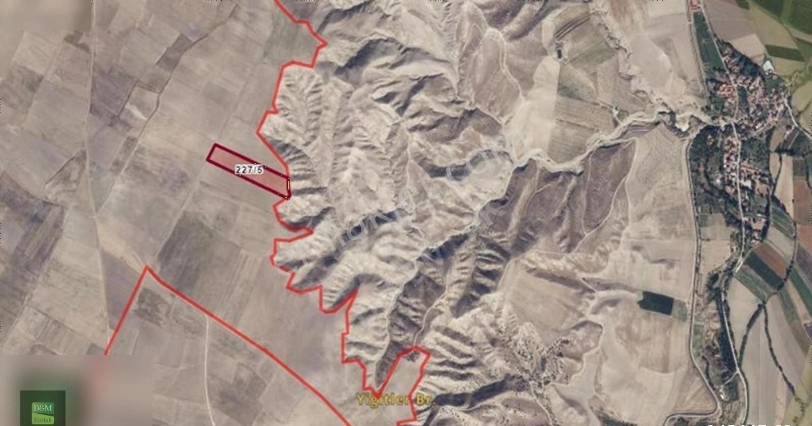 D&m Emlak'tan Satılık Fırsat 18.430 M2 Tarla