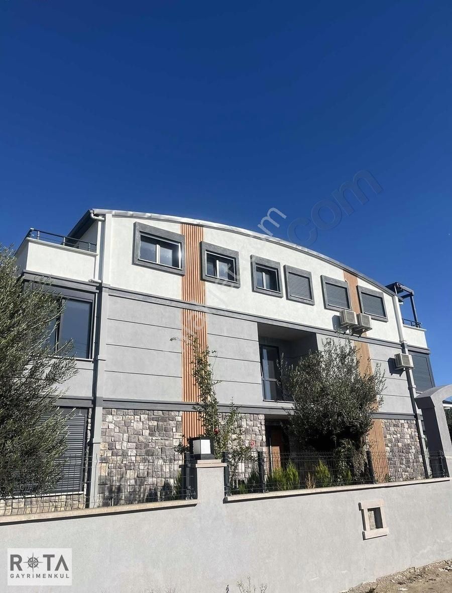 Altınoluk Yolun Altında 2+1 Denize 200 M Lüks Havuzlu Site-rota - Görsel 9