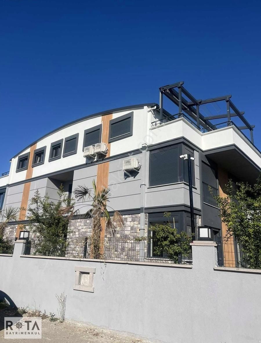 Altınoluk Yolun Altında 2+1 Denize 200 M Lüks Havuzlu Site-rota - Görsel 13