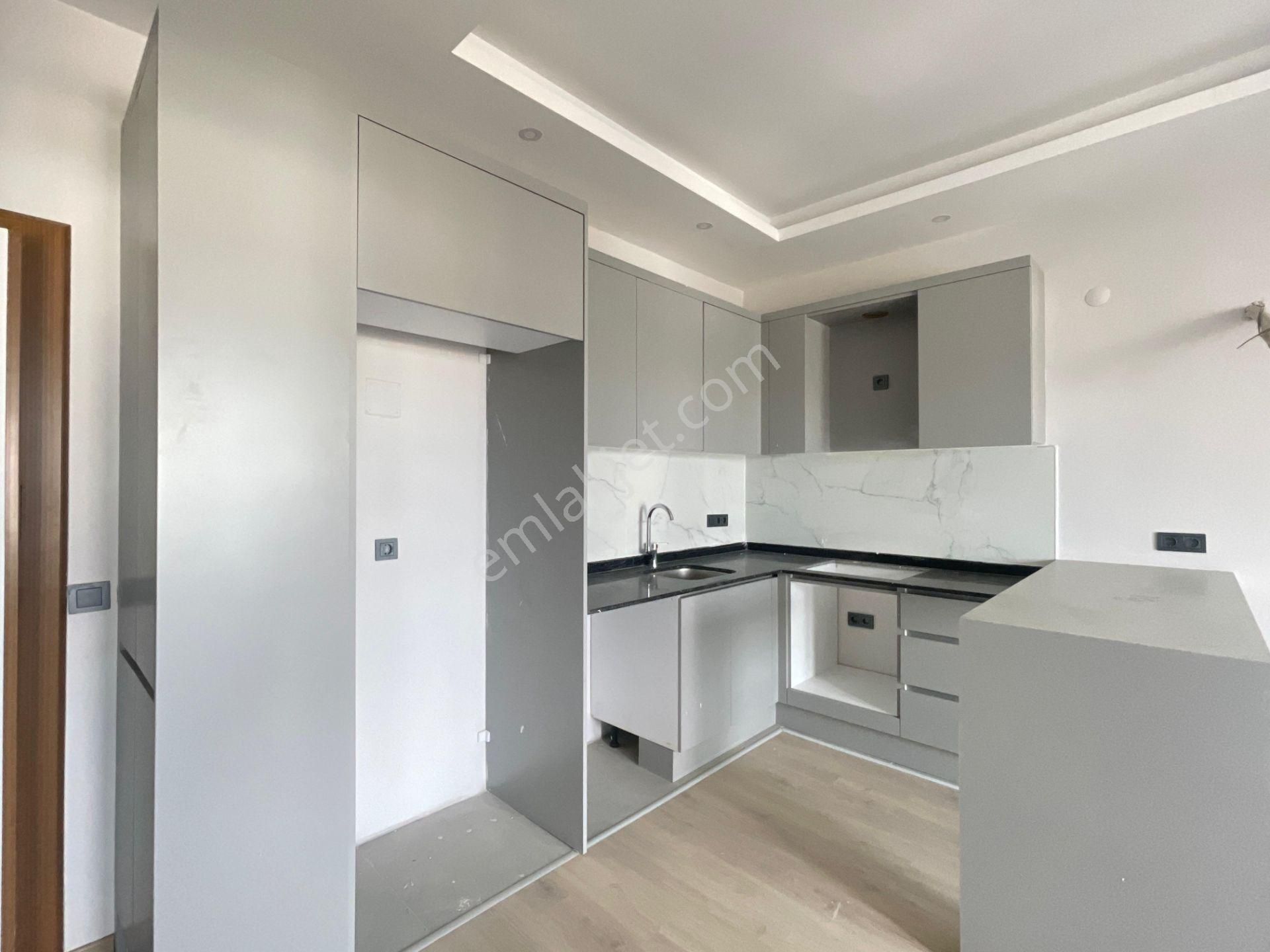 Alanya Avsallarda Satılık 1+1 Geniş Daire