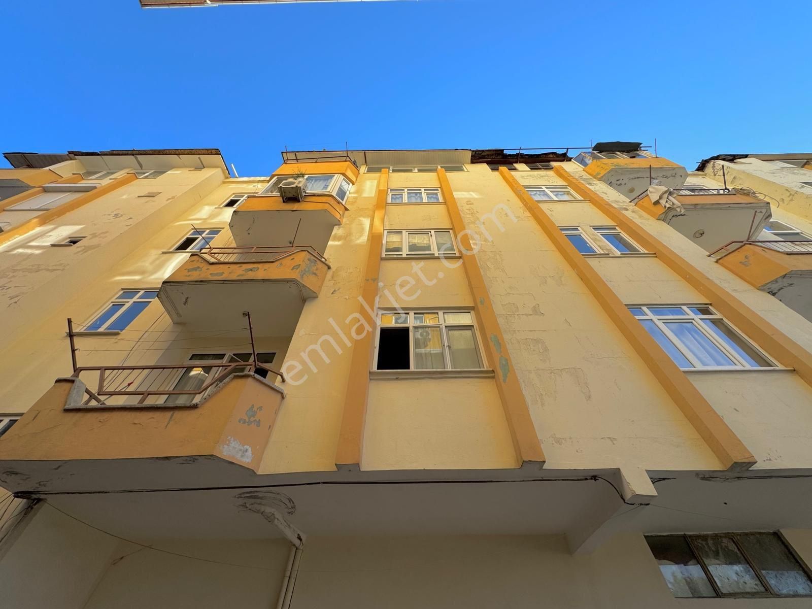 Konaklı Merkezde 2+1 Satılık Daire