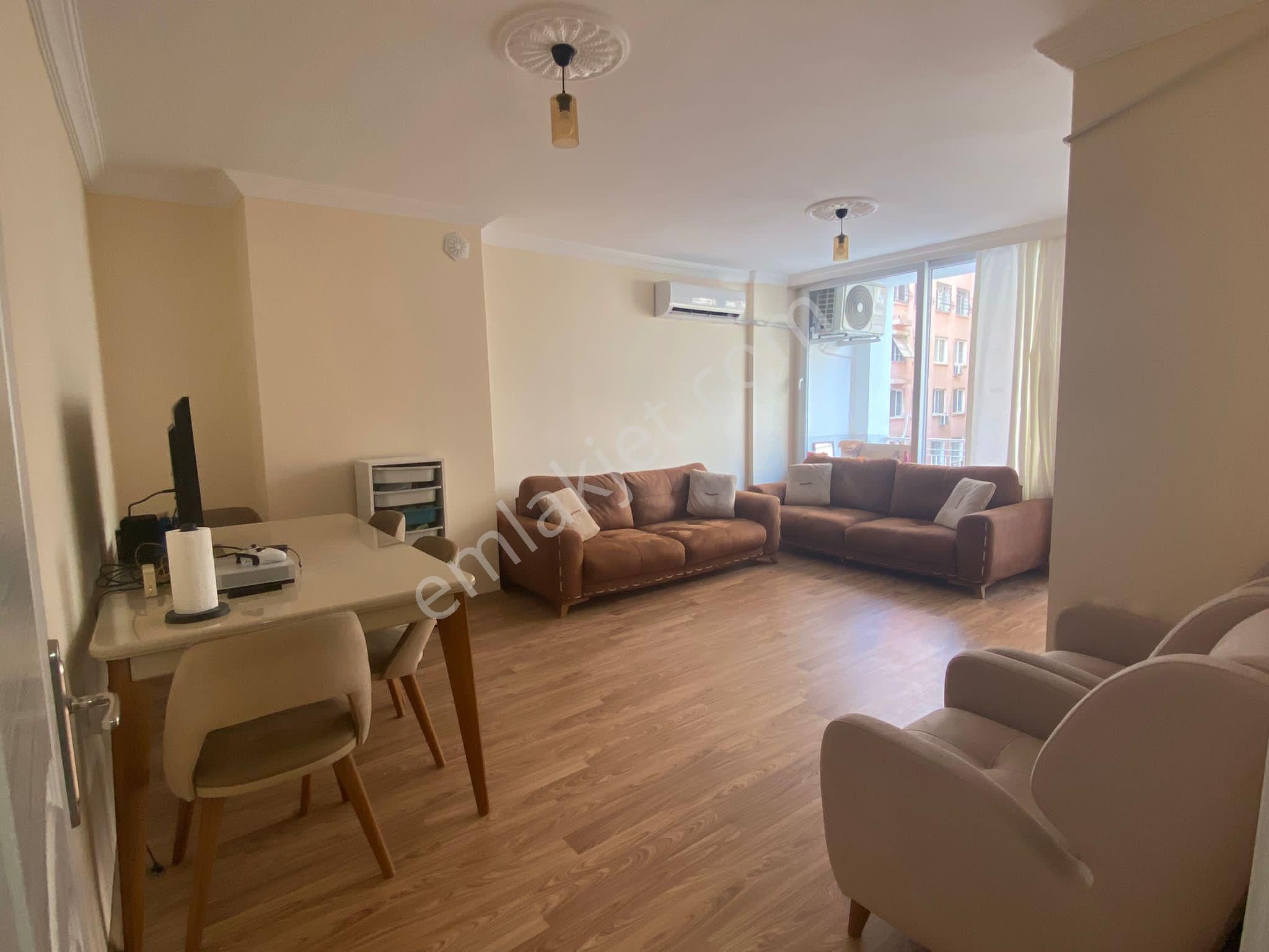Prestij'den Hamidiye'de Cadde Üzeri Asansörlü Full Yapılı 3+1 Daire