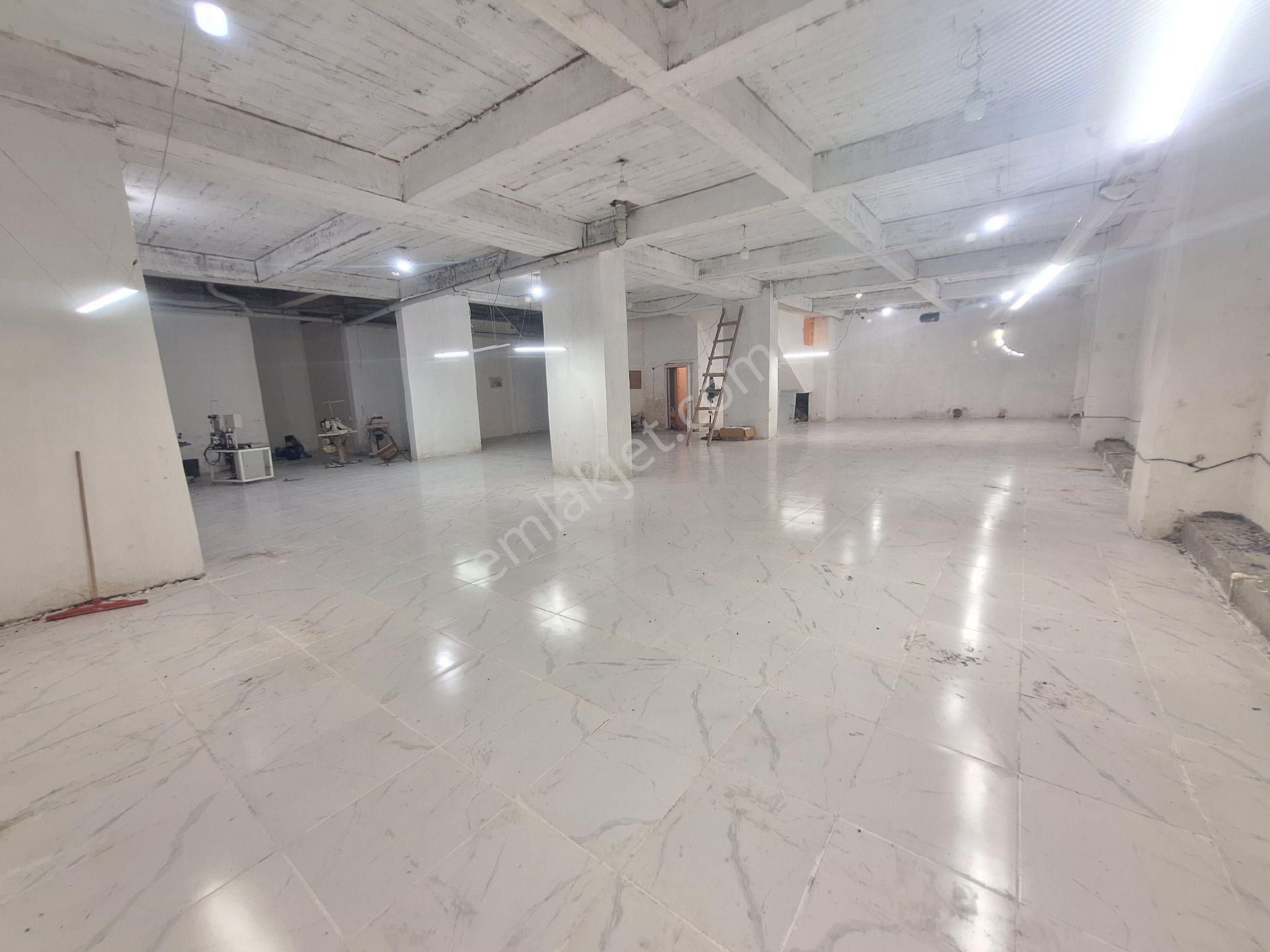 Kiralık 650 M2 Dükkan Depoma İmalat Uygundur