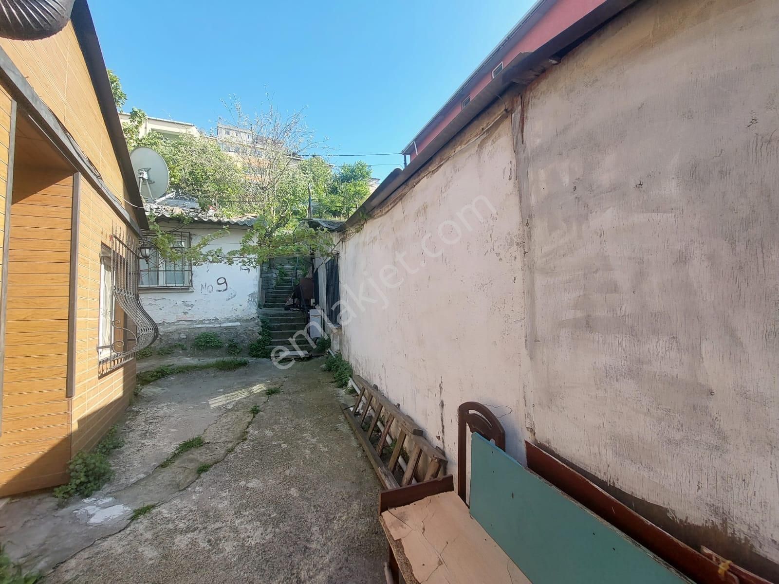 Güneyden Gülensuda Konut İmarlı İçinde Gecekondu Olan Arsa - Görsel 11