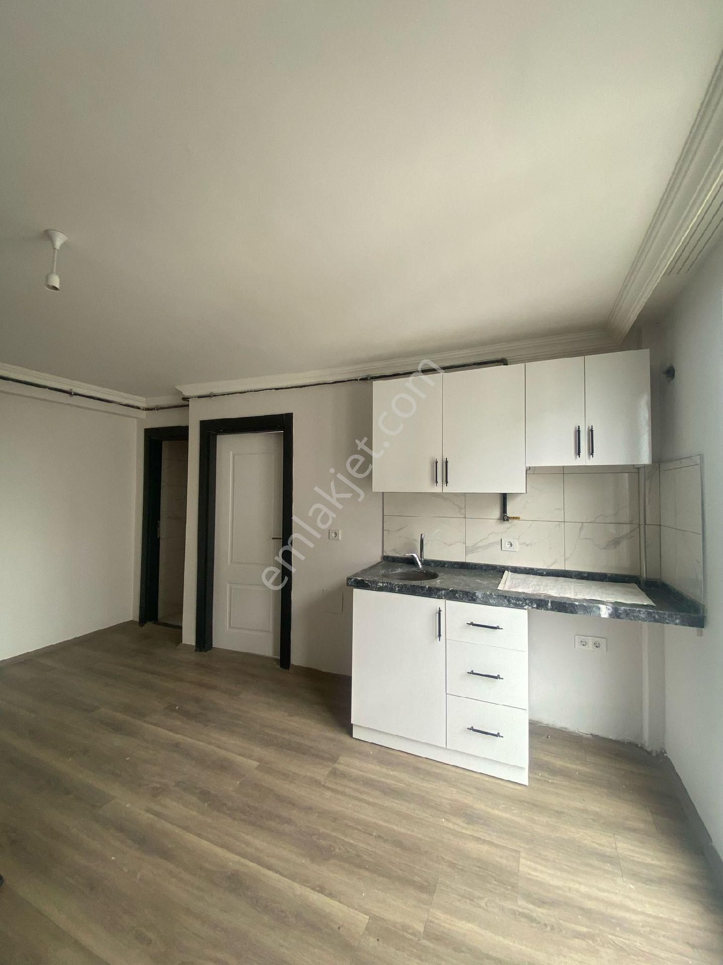Rekoor Emlaktan Atakum Pelitköy Tramvay Durağı Yakını 1+1 Satılık Daire