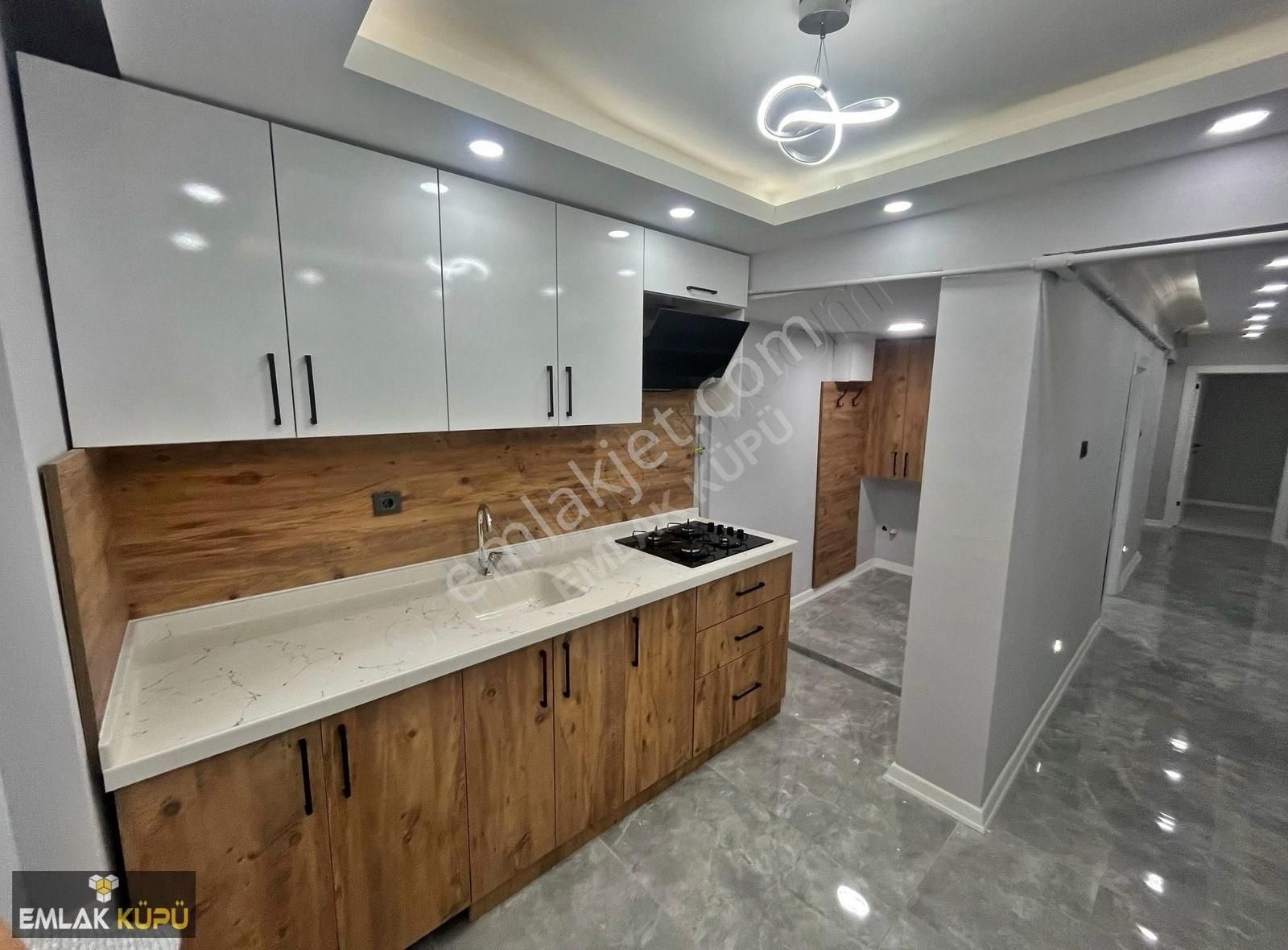 30 Ağustos Mah'de Full Yapılı Yatırımlık 2+1 Satılık Daire