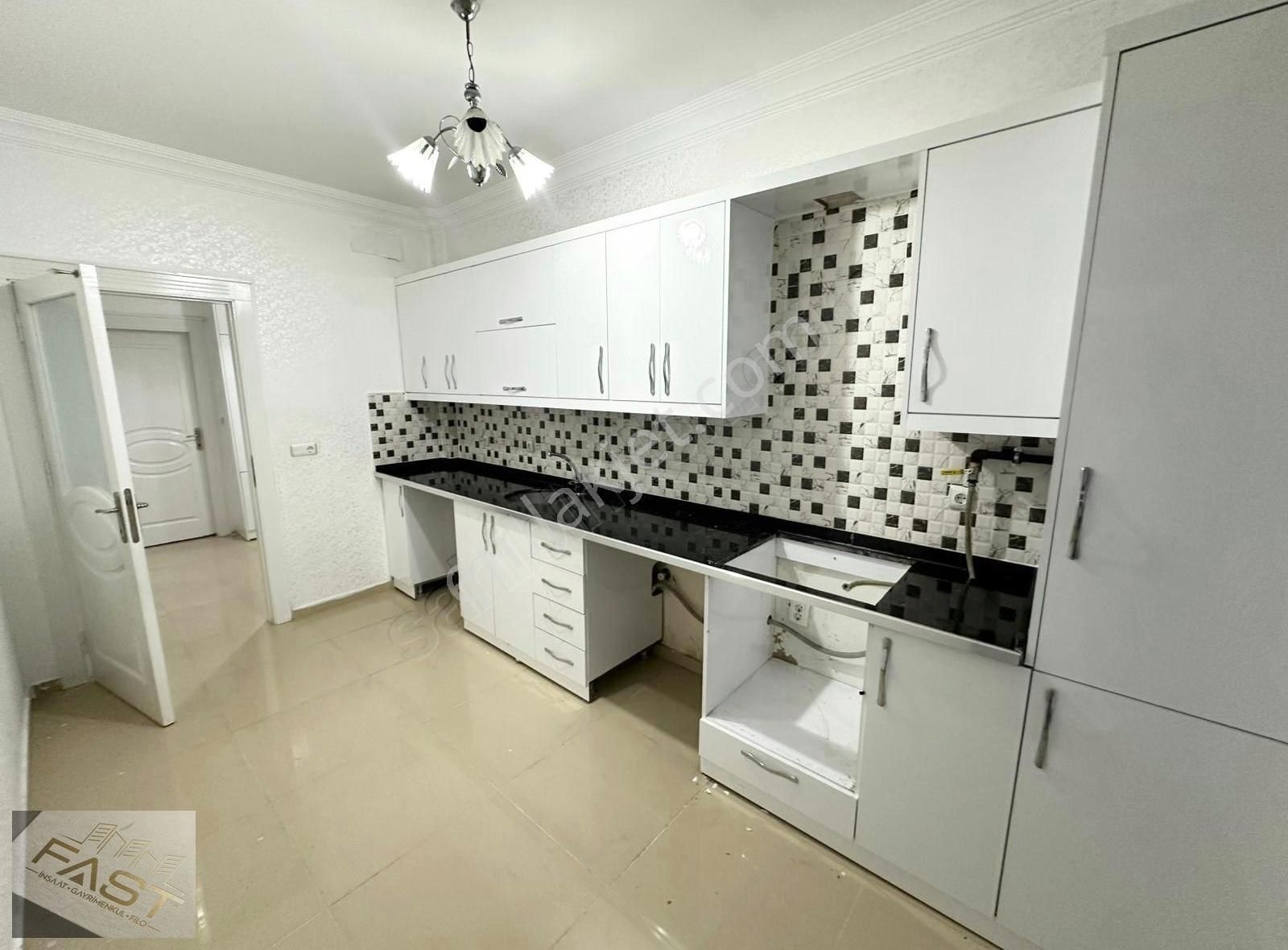 Fast'ten 75.yıl'da Arakat Bakımlı Geniş 2+1 Satılık Daire !!!