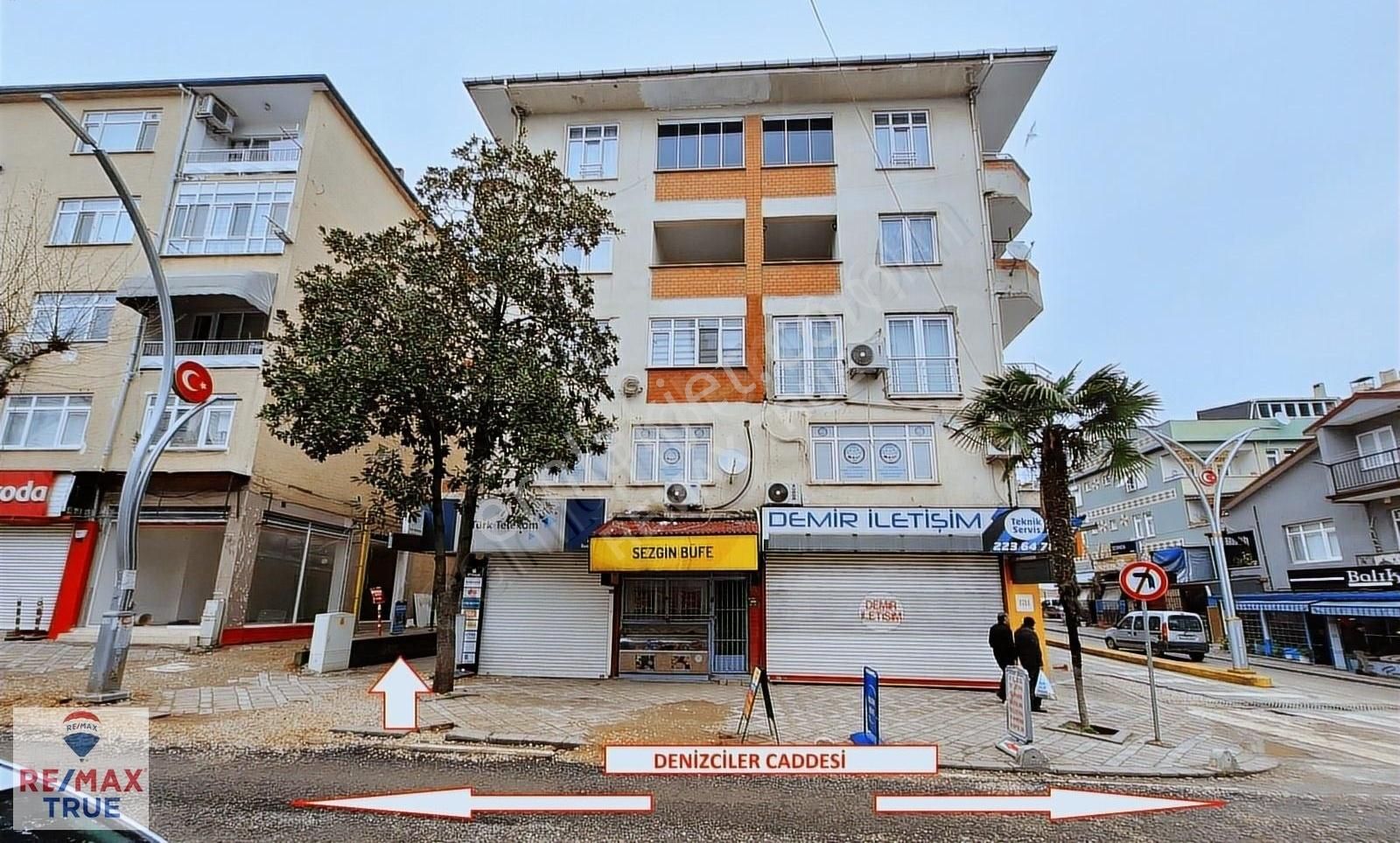 Ticaretin Kalbi Derince Denizciler Caddesı Üzeri Satılık İşyeri