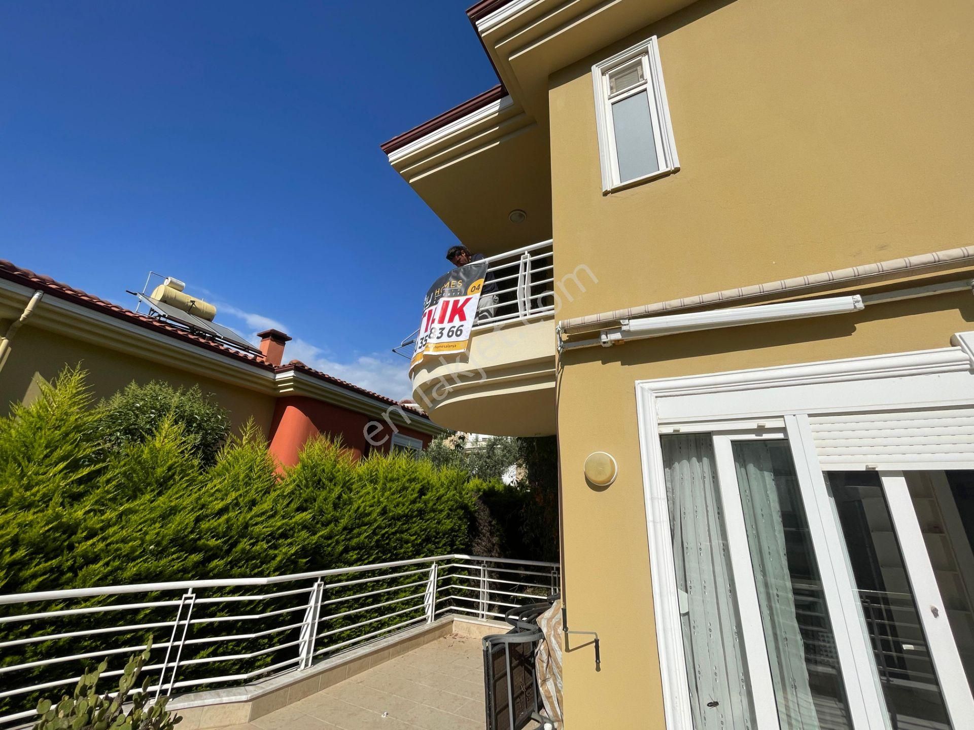 Alanya Kargıcak'ta Emsalsiz Fiyata Satılık 4+1 Site İçi Villa