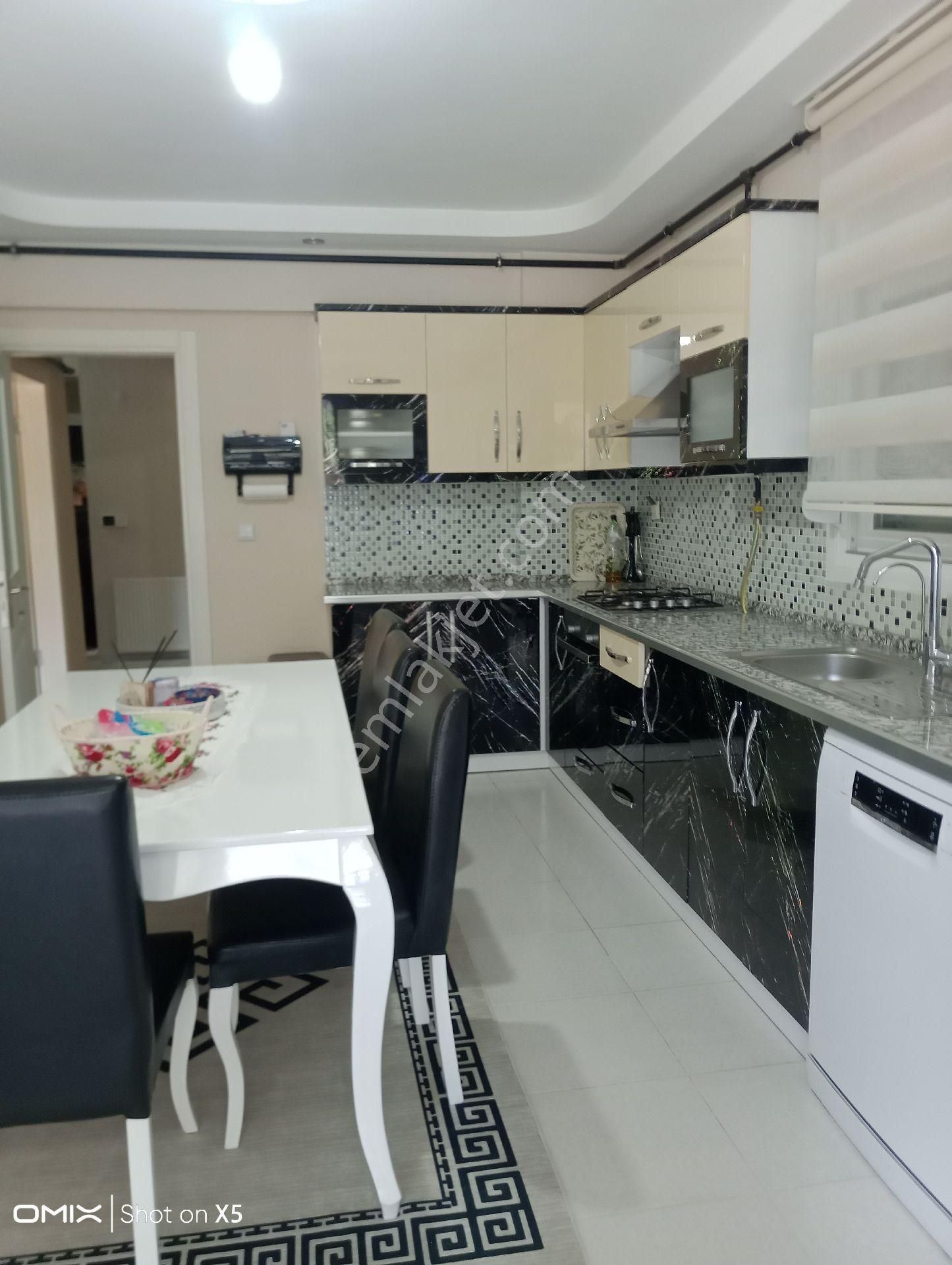 İzmir Torbalı Muratbey Mahallesi'nde 2+1 100m2 Net Satılık Daire