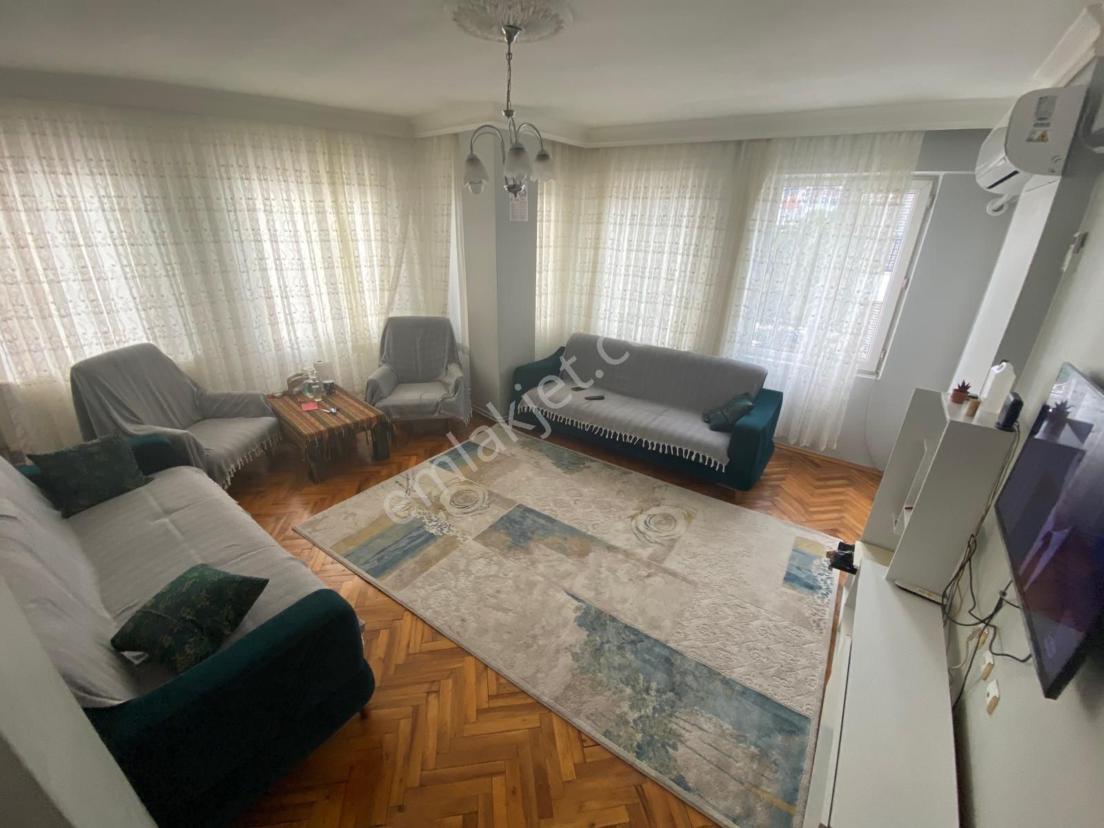Balıkesir Edremit Cumhuriyet Mahallesi 2+1 Satılık Daire