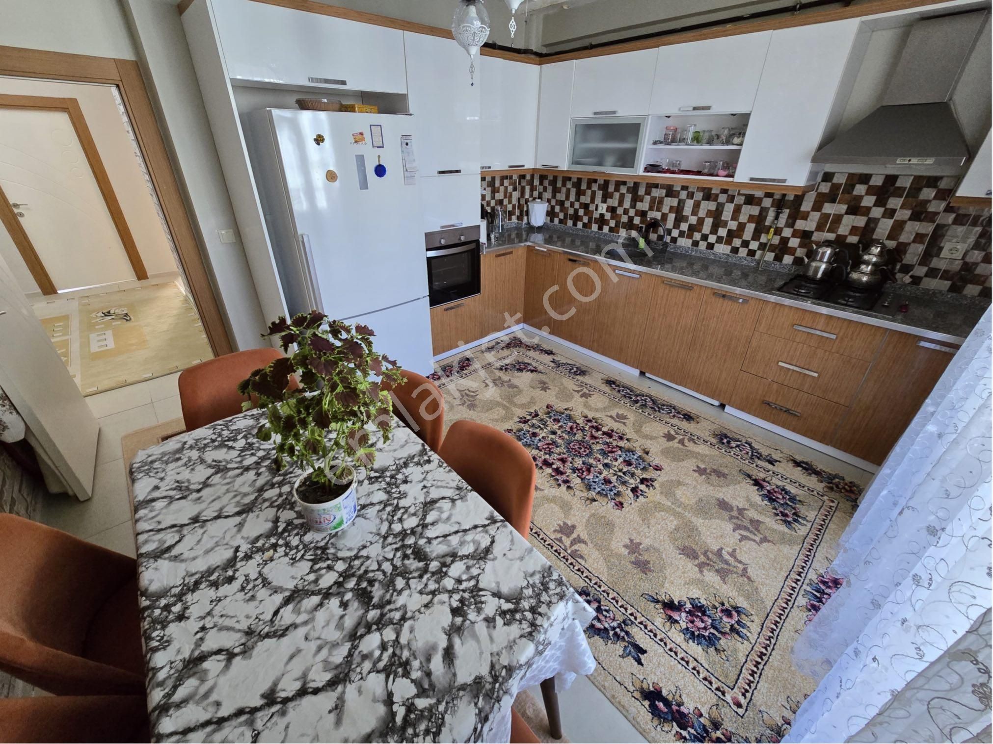 Bağlar Bağcılarda Satılık Daire