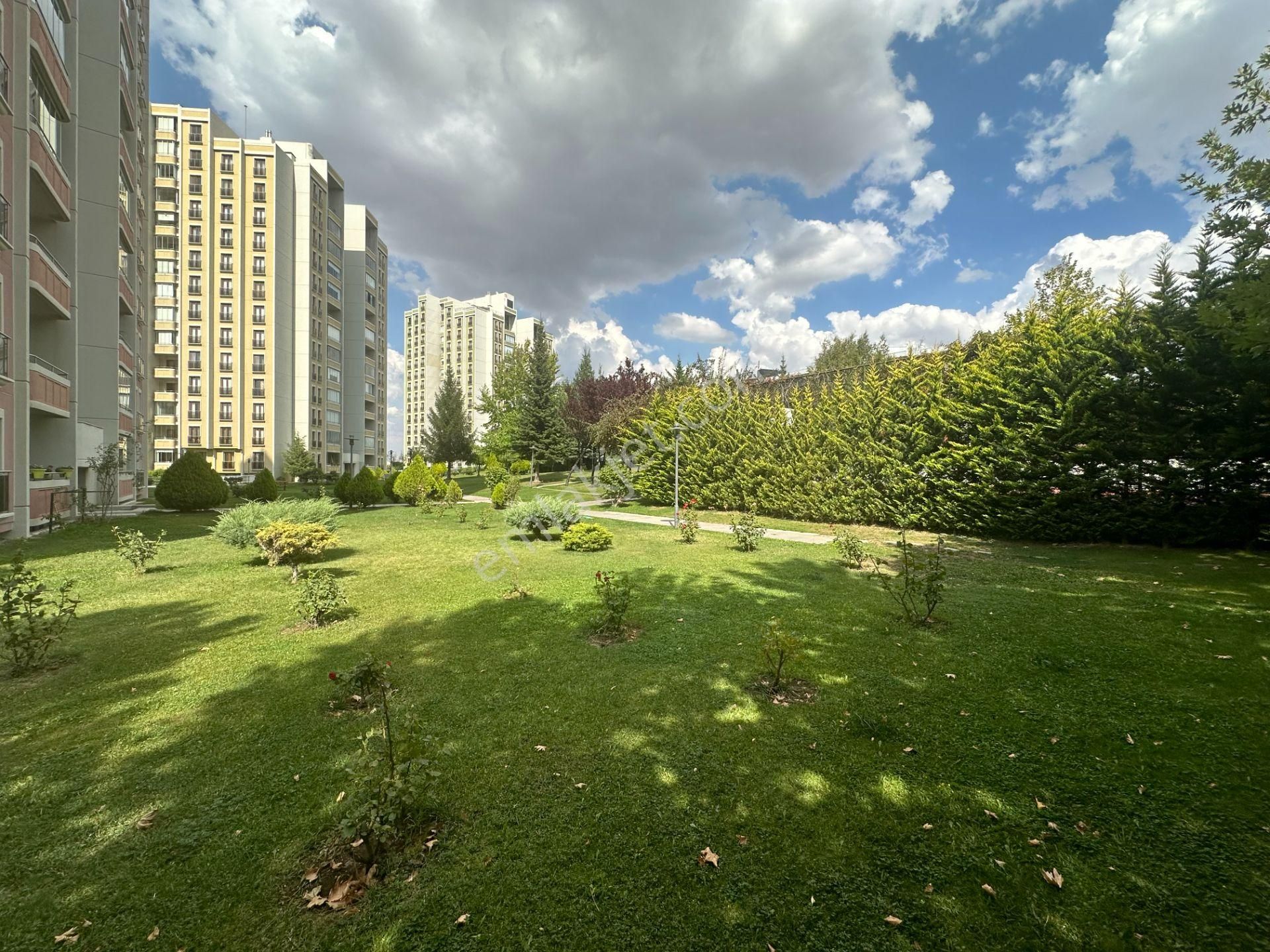 Borsem Cıty'den***zirvekent 2.etap Knt. 5+1 270m2 Boş