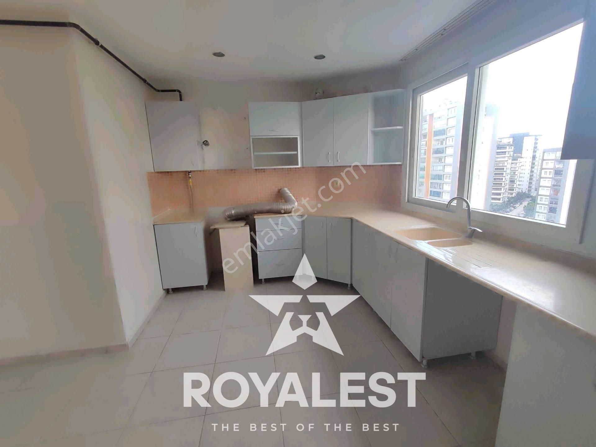 Royalest'ten Merkezi Konumda 4+1 Fırsat Daire