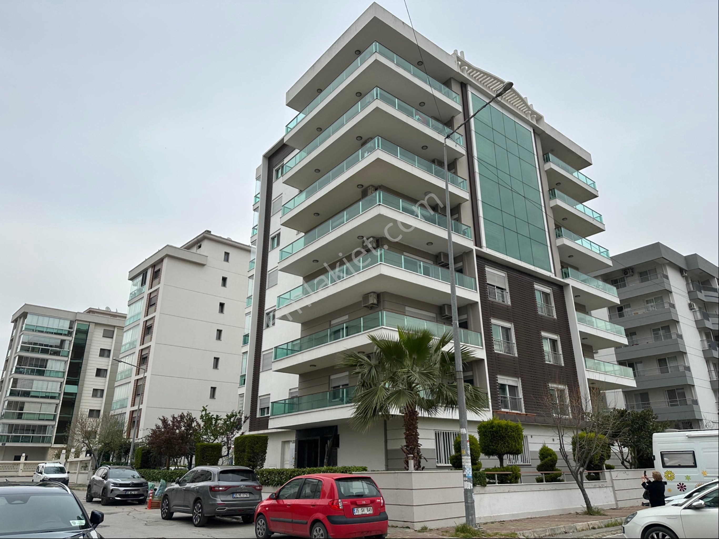 Mavısehır Hılltown Mavıbahçe Yakını Atasehırde Genıs Bakımlı 3+1