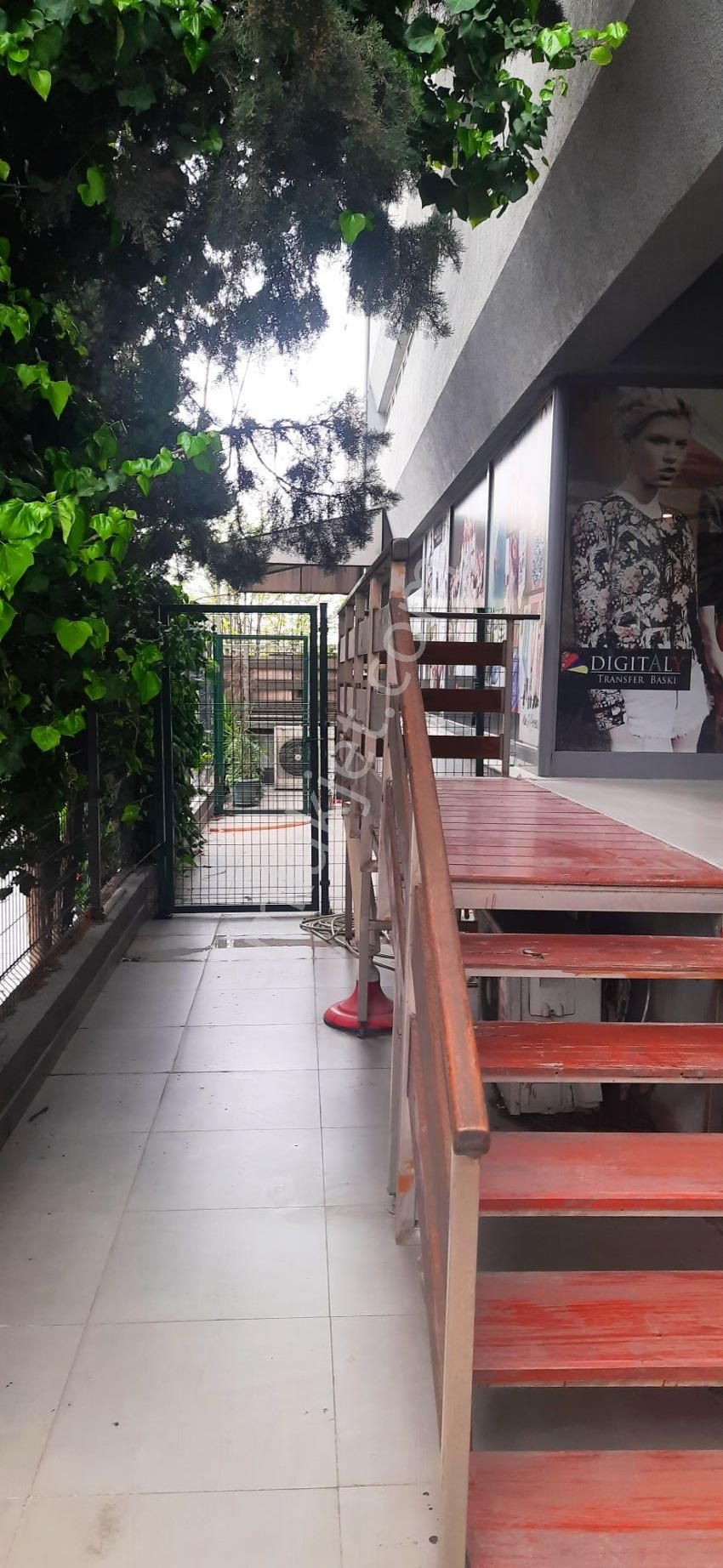 Bağcılar Güneşli 'de Kiralık Komple Bina 3.362 M2 Mağaza Ofis Depo - Görsel 9