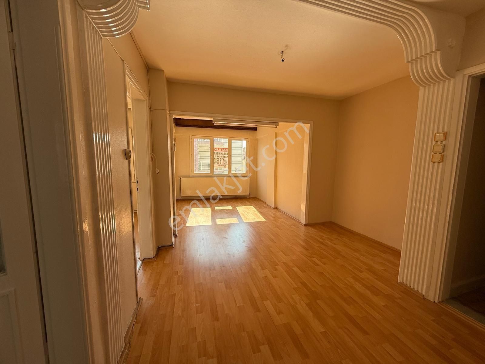 Akhisar Kethüda Kiralık 2+1 Doğalgazlı Daire