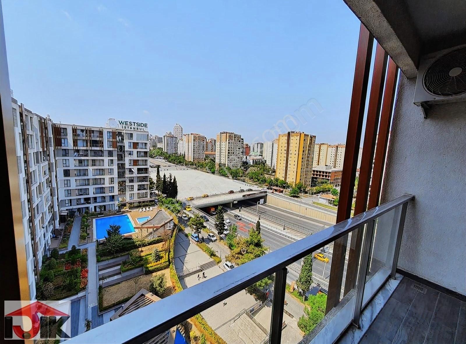 Beylikdüzü Satılık Westside 1+1