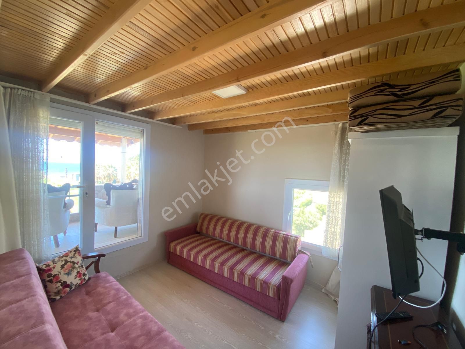 Borsem'den Dikili Salihleraltında Muhteşem Deniz Manzaralı Villa - Görsel 24