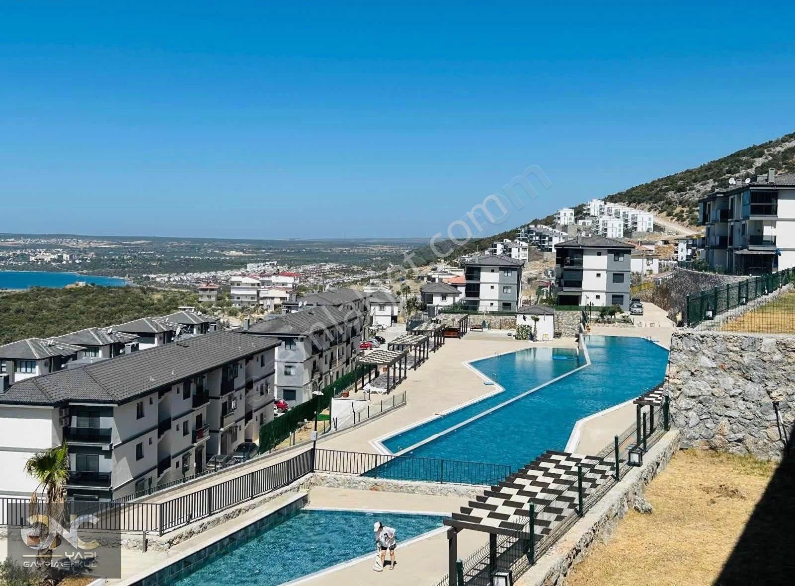 Havuzlu Güvenlikli Özel Sitede Kesintisiz Deniz Manzaralı Daire