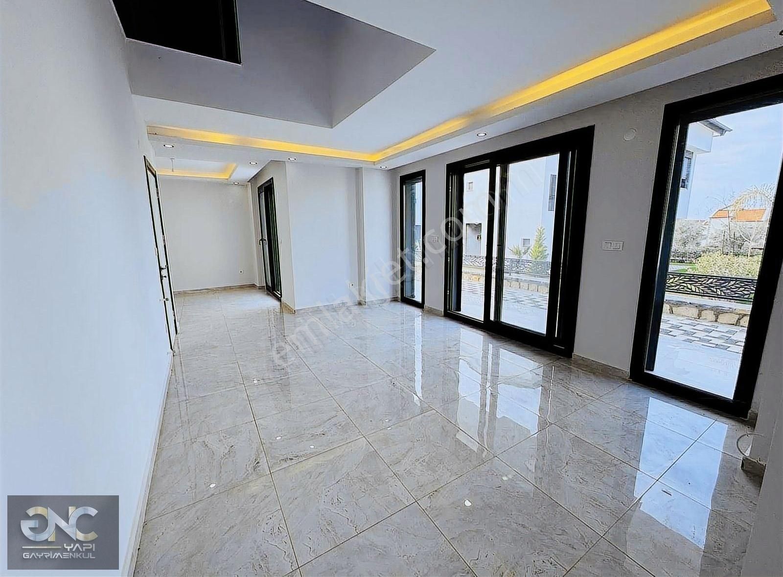 Geniş Kullanım Alanına Sahip 4+2 Villa - Görsel 10