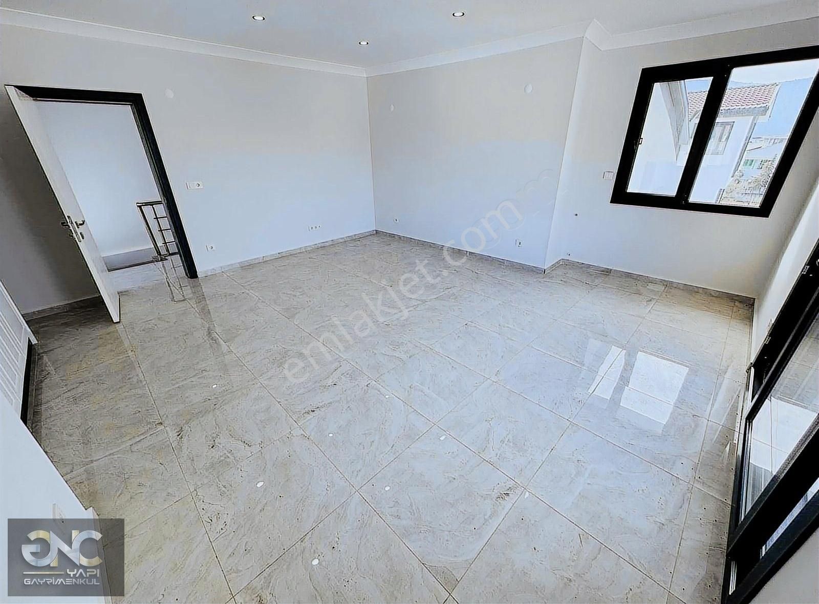 Geniş Kullanım Alanına Sahip 4+2 Villa - Görsel 5