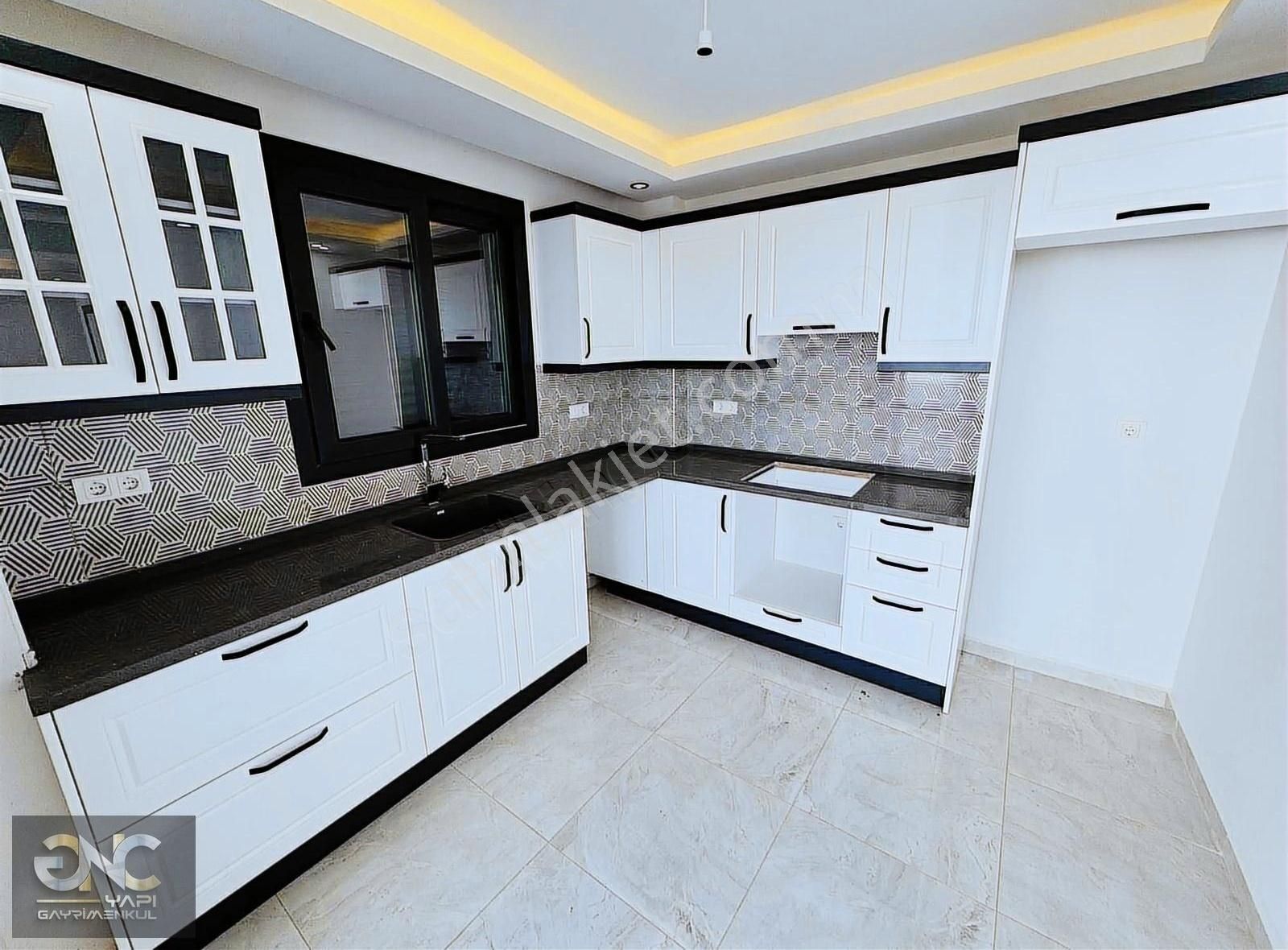 Geniş Kullanım Alanına Sahip 4+2 Villa - Görsel 32