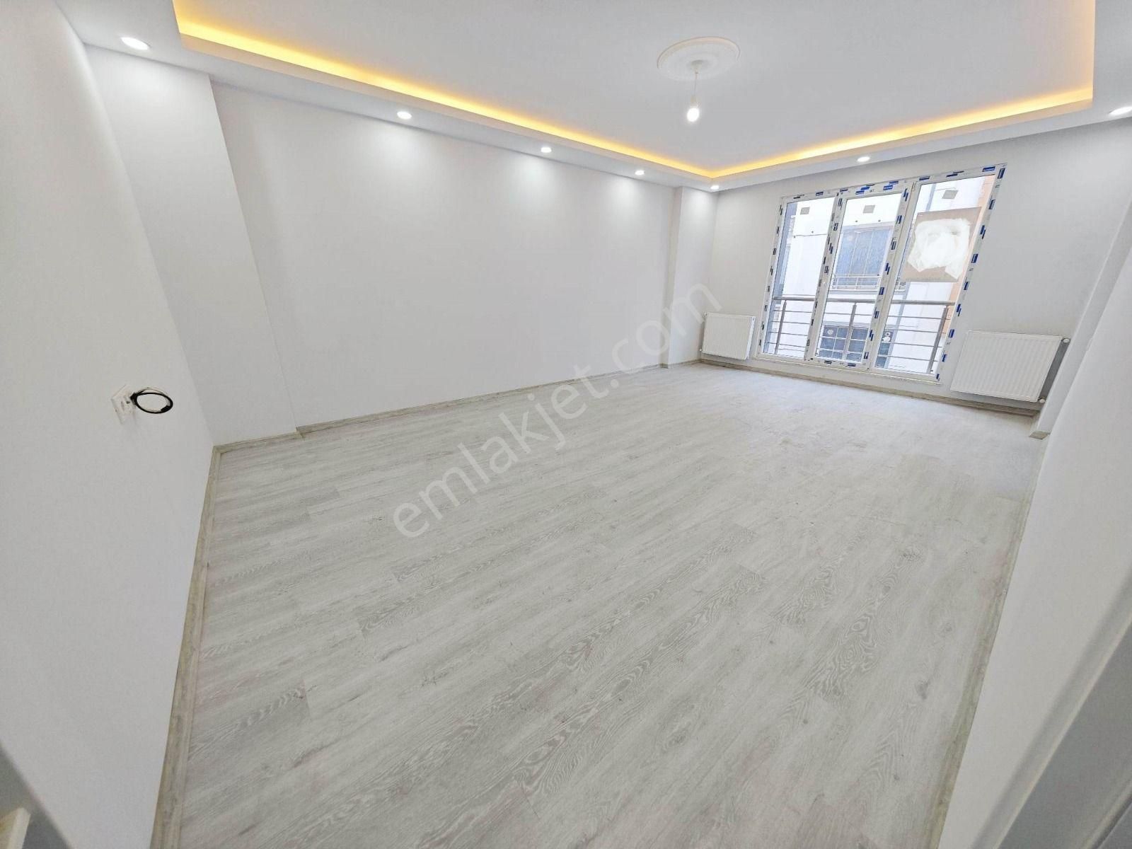 Acil Satılık Kelepir 3+1 Sıfır Daire-e5 Metro Yakını