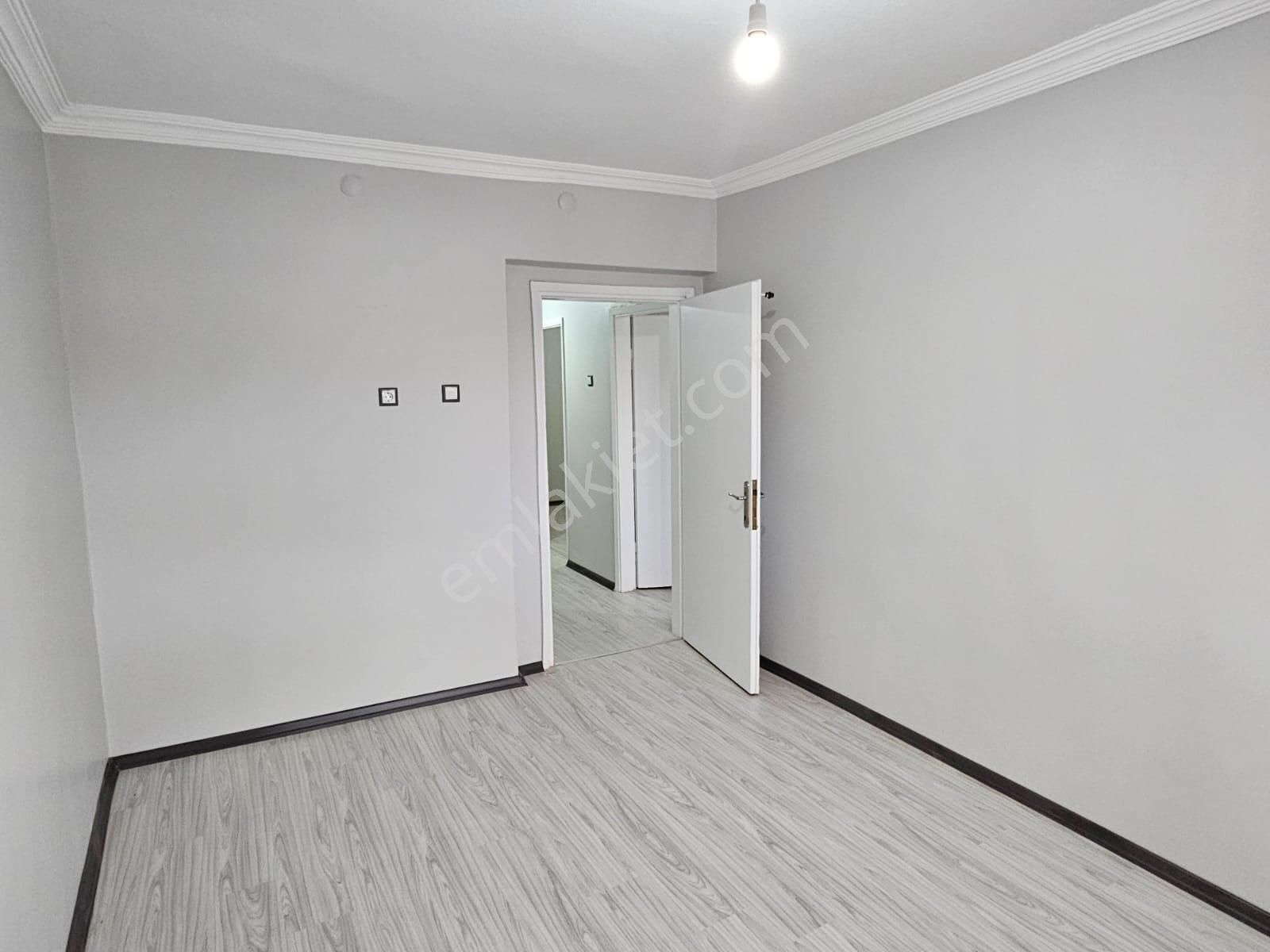 Vişnelik Mahallesi’nde Çarşıya Yakın Satılık 3+1 Daire