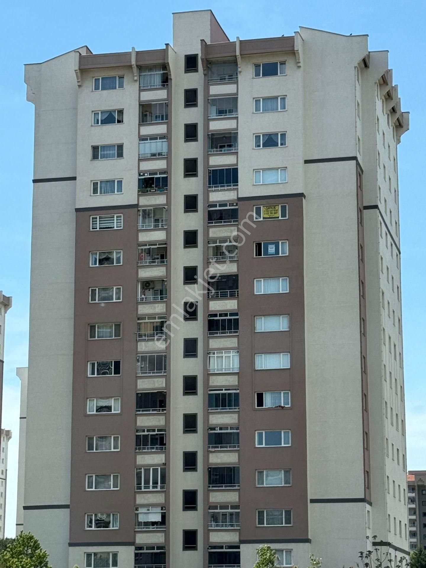 Halkalı Atakent Toki Manolya Sitesinde Satılık 3+1 Daire