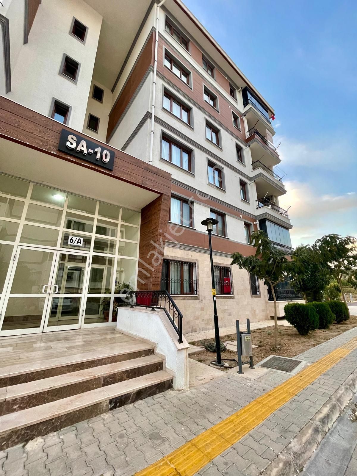 Mezitli Esenbağlar Toki Konutlarında Manzaralı 2+1 Satılık Daire
