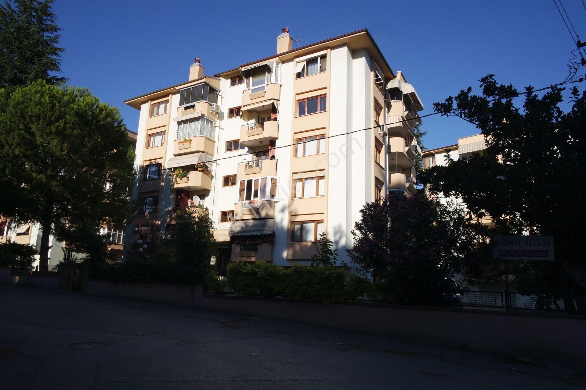 Esen'den Site İçi Bakımlı Güney Batı Cephe Arakat Kiralık Daire