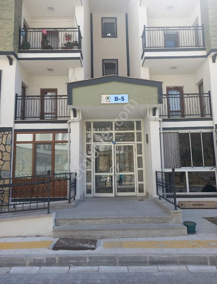 Sadıkbey Tokılerınde Arakat Temız 2+1 Daıremız Kiraliktir