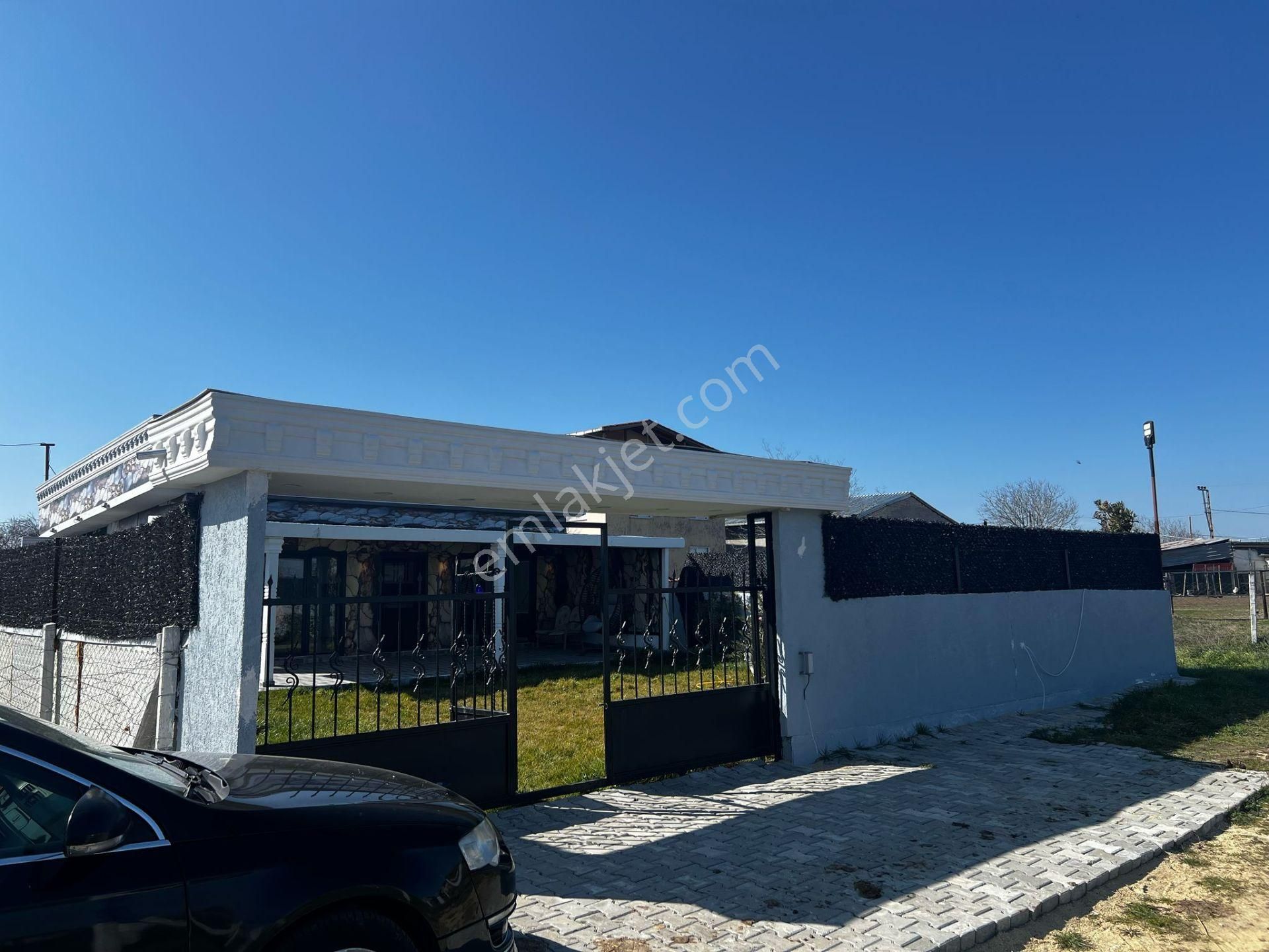 Tekirdağ Kapaklı Karlı 330 M² Arsadan Hissede Satılık Villa