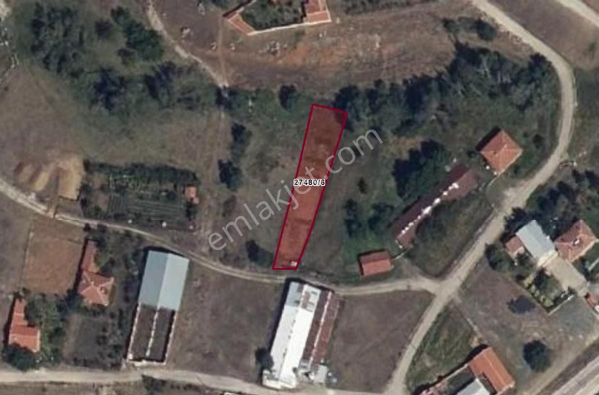Recep Ümit'ten Yarımca Köyü Köyiçi Mevkiinde Satılık 665 M2 Müstakil Tapulu Bahçe