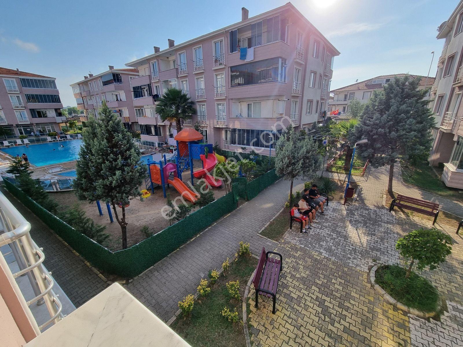Batıkent Sitesinde Ayrı Mutfak Kombili Geniş 2+1 Satılık Daire - Görsel 2