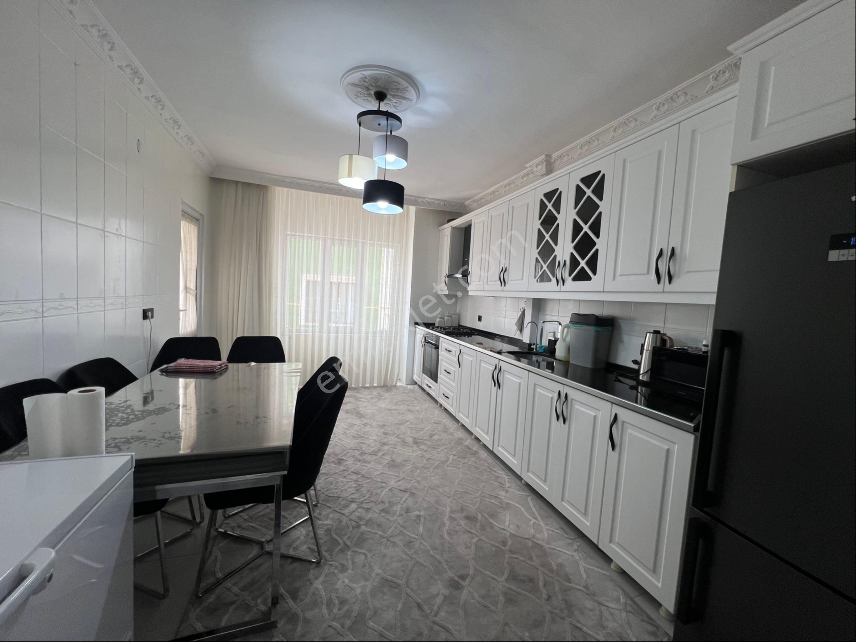 Solcan Eml Ak’tan Satılık Daire 3 + 1 Devlet Hastanesi Batı Tarafında