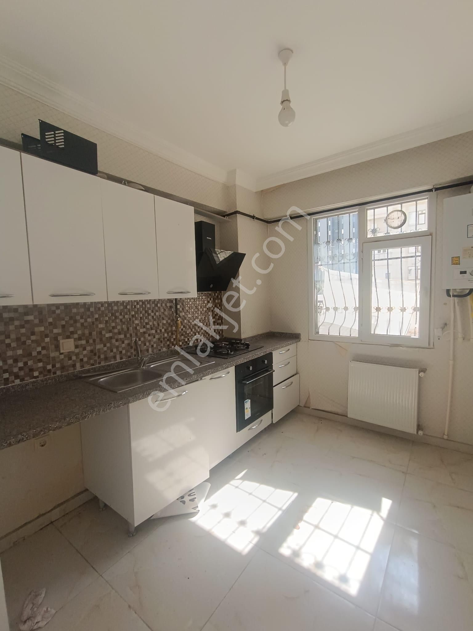 Babacandan Atakent'te Mesire Alanı Civarı 2+0 Satılık Daire