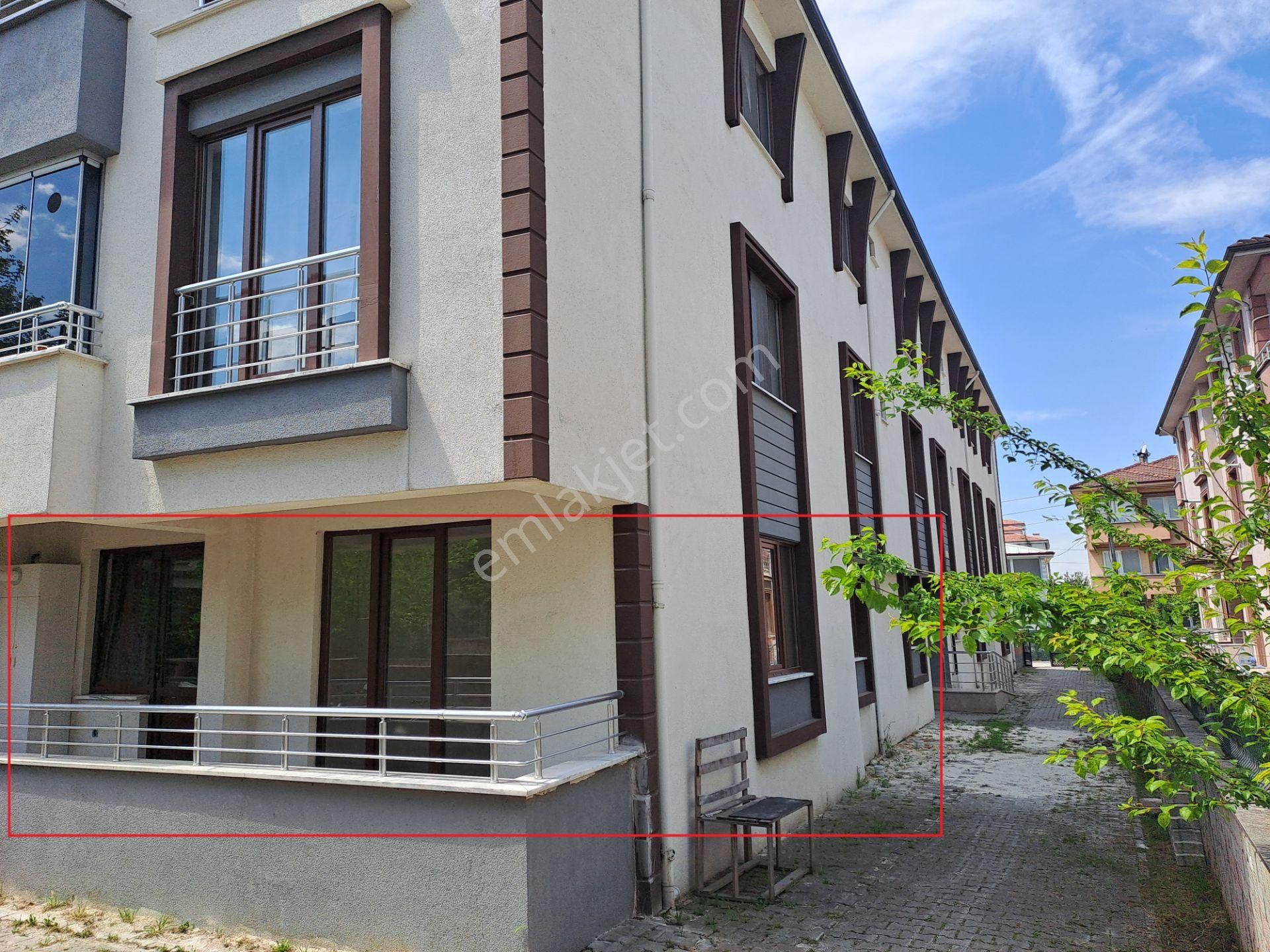 Düzce Kiremitocağı Mahallesinde Satılık 2+1 Daire