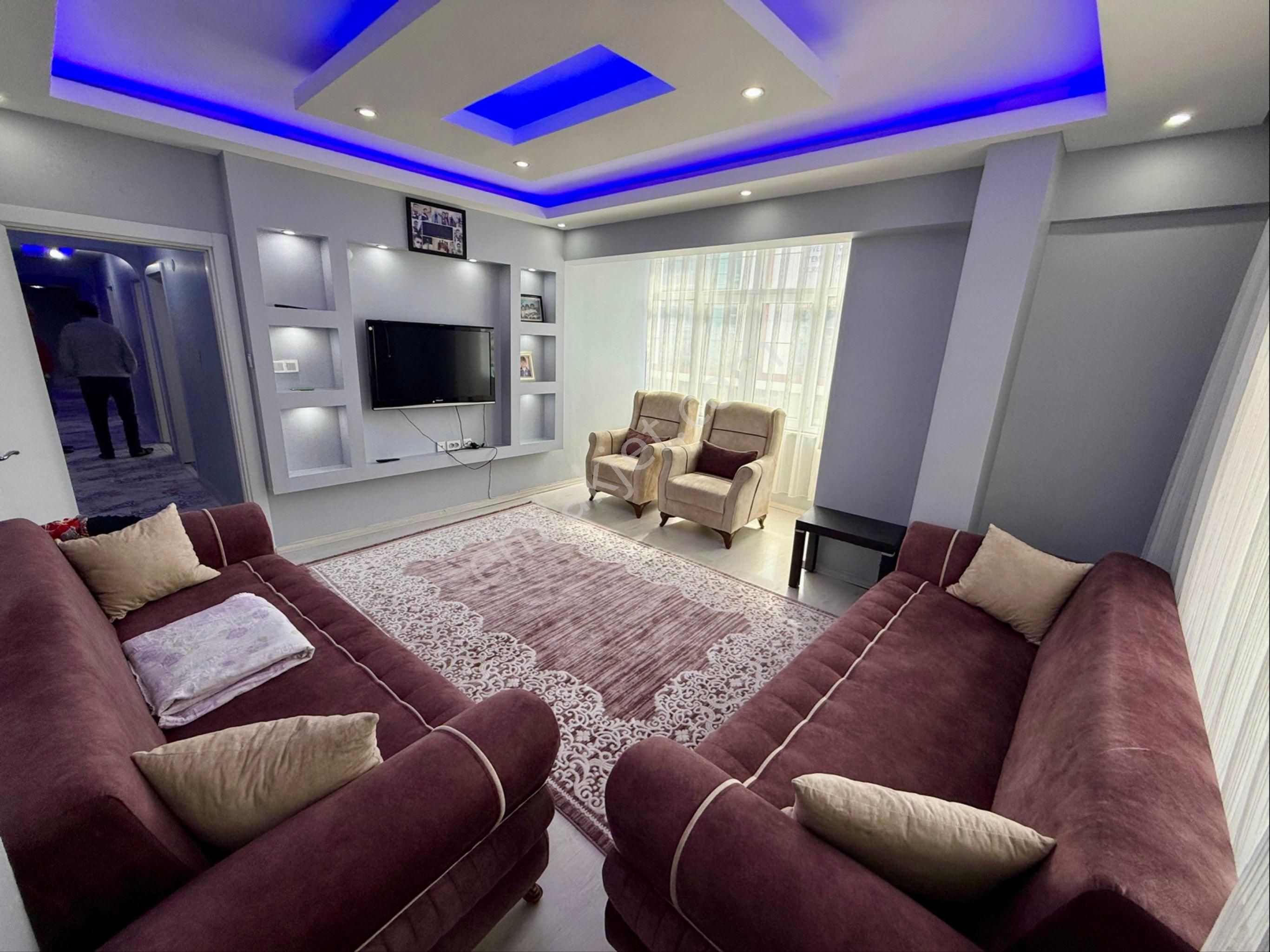 Ünver’den Uğurmumcu Mahde 3+1 130 M² Arakat Daire