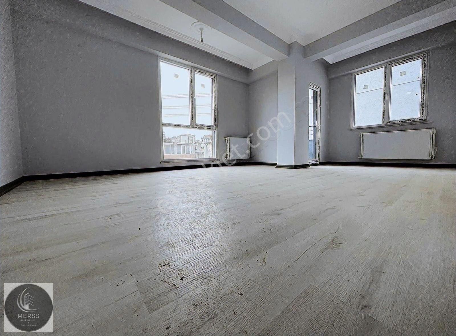 Sultanbeyli Mimarsinan'da 3+1 Daire Satılıktır