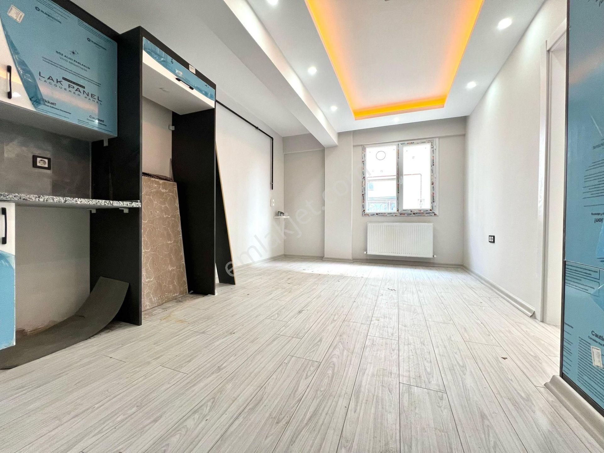 🏡muradiye Mahallesi 🏡 ✅1+1 75 M2 3 Katlının Zemin Katı ❇️ Açık Mutfak