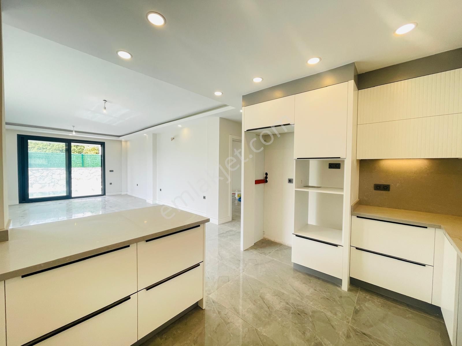 Gümüşlük Merkezde 1000 M2 Arsa İçinde Satılık Lüks Villa - Görsel 18