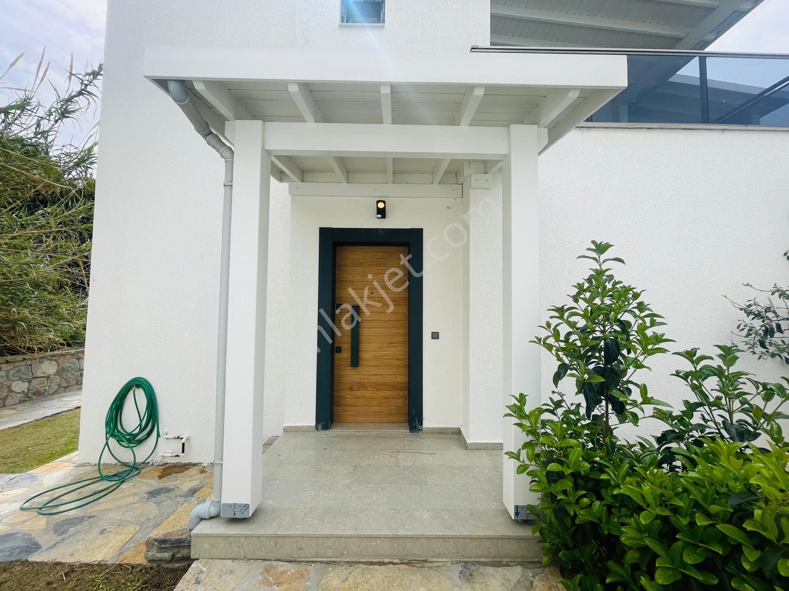 Gümüşlük Merkezde 1000 M2 Arsa İçinde Satılık Lüks Villa - Görsel 10