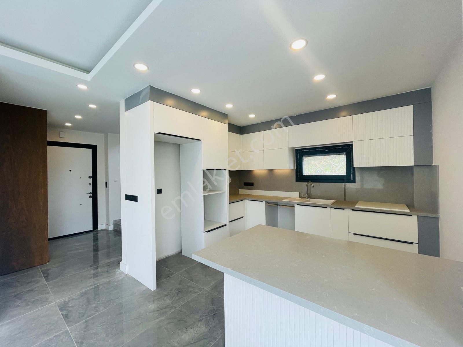 Gümüşlük Merkezde 1000 M2 Arsa İçinde Satılık Lüks Villa - Görsel 17